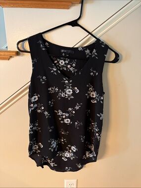 Gibson black floral V-neck sleeveless camisole